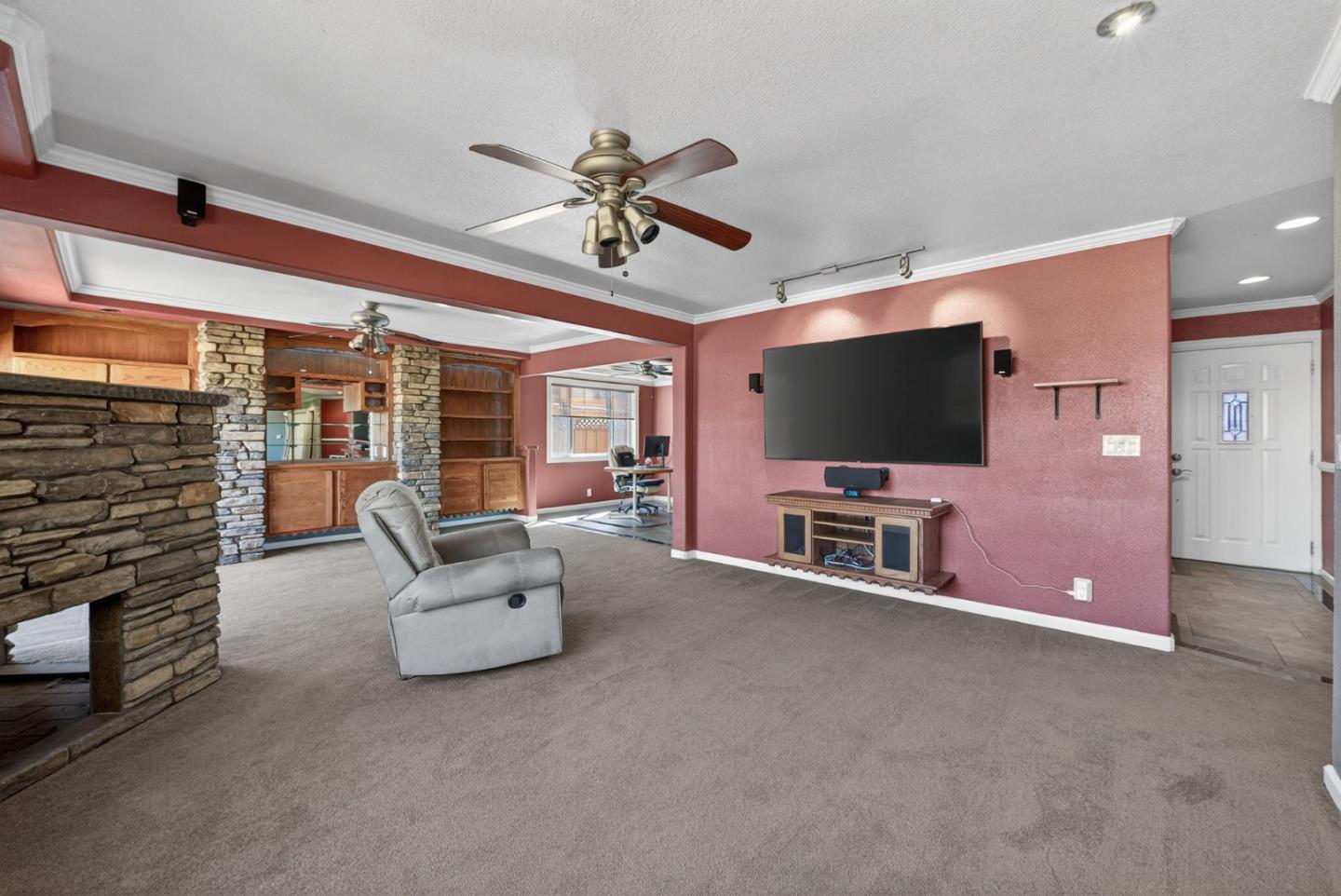 Detail Gallery Image 8 of 41 For 3950 Meridian Ave, San Jose,  CA 95124 - 3 Beds | 2 Baths