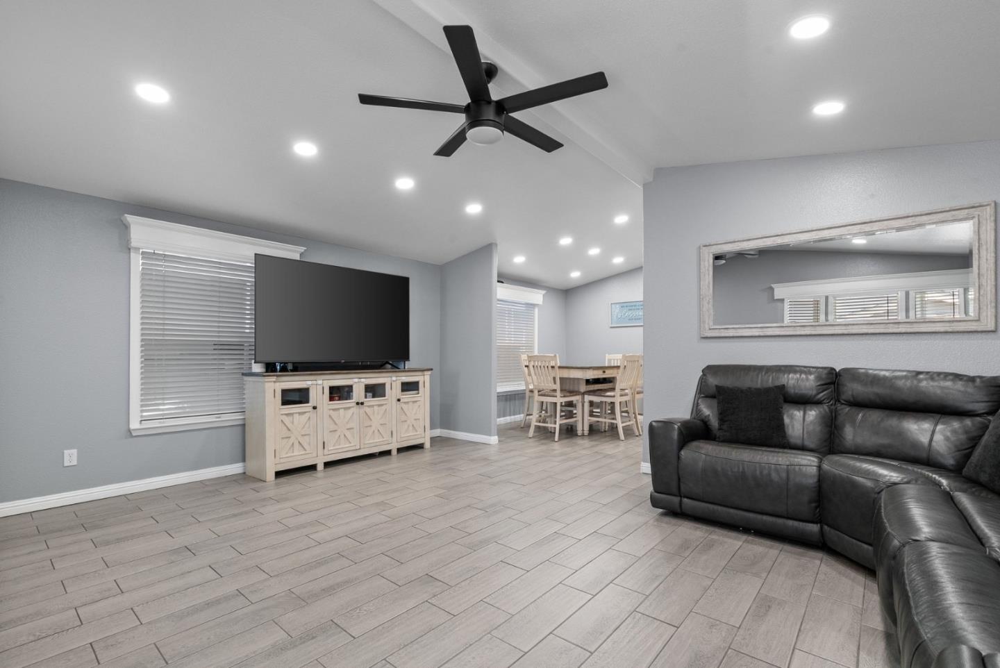 Detail Gallery Image 9 of 50 For 789 Green Valley Rd #121,  Watsonville,  CA 95076 - 3 Beds | 2 Baths