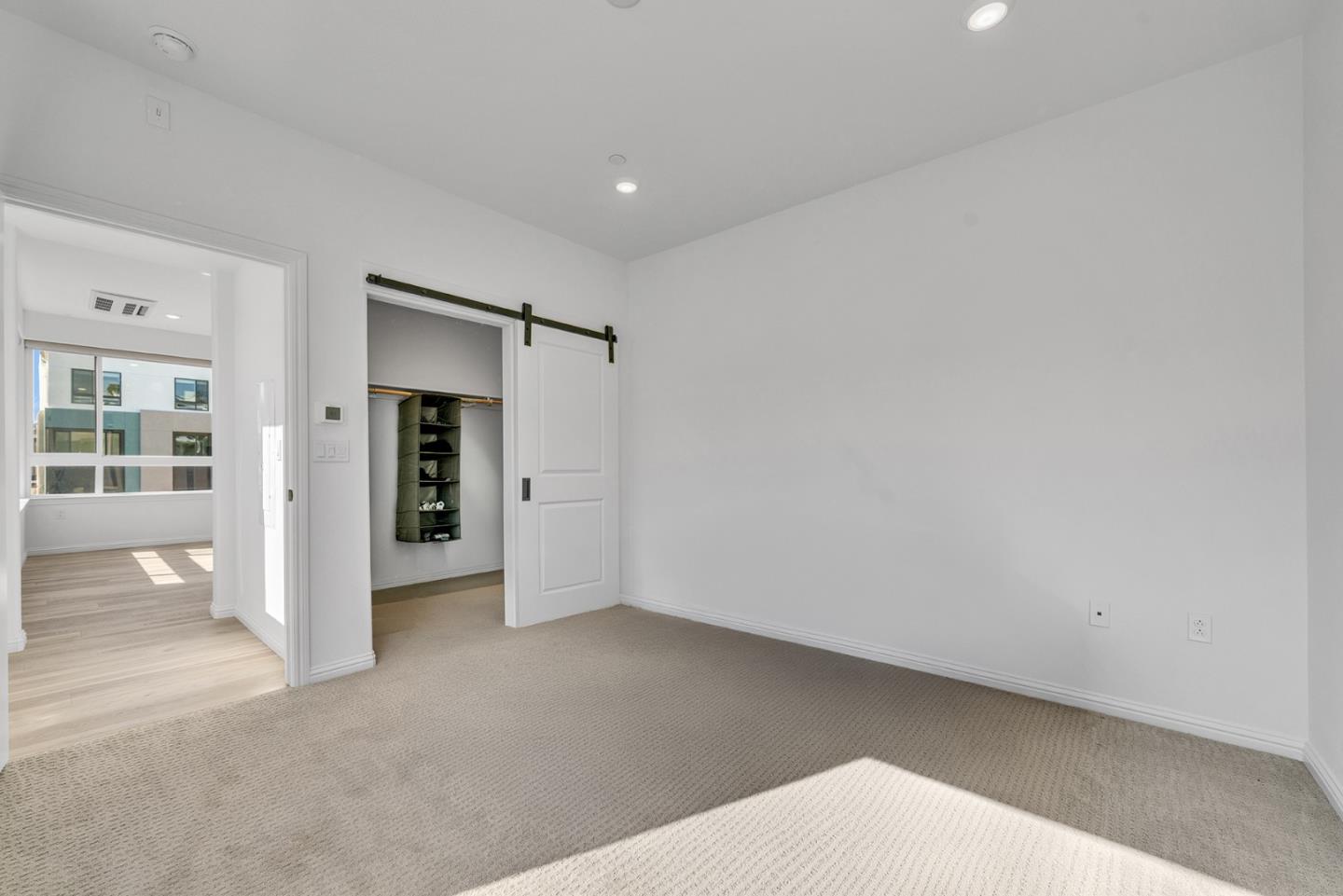 Detail Gallery Image 17 of 48 For 400 Siam Ter #5,  Sunnyvale,  CA 94089 - 2 Beds | 2 Baths