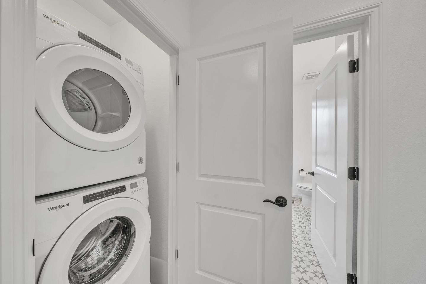 Detail Gallery Image 28 of 48 For 400 Siam Ter #5,  Sunnyvale,  CA 94089 - 2 Beds | 2 Baths