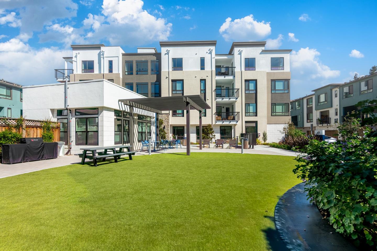 Detail Gallery Image 41 of 48 For 400 Siam Ter #5,  Sunnyvale,  CA 94089 - 2 Beds | 2 Baths