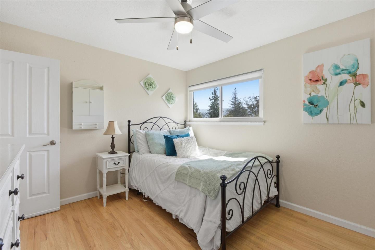 Detail Gallery Image 13 of 39 For 1695 Grizilo Dr, San Jose,  CA 95124 - 6 Beds | 3/1 Baths