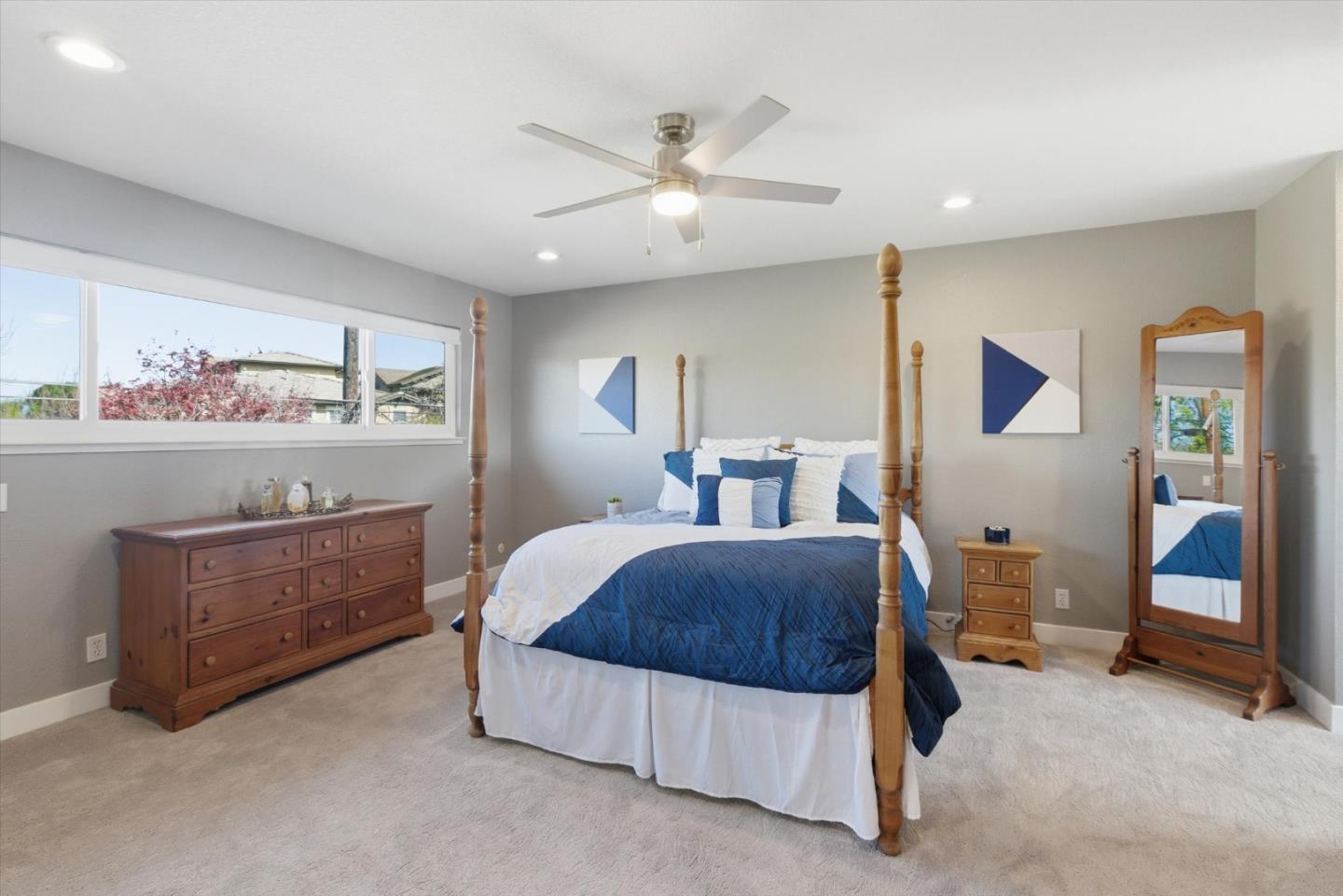 Detail Gallery Image 15 of 39 For 1695 Grizilo Dr, San Jose,  CA 95124 - 6 Beds | 3/1 Baths