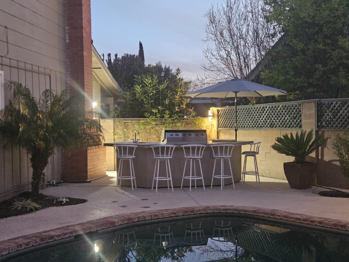 Detail Gallery Image 31 of 39 For 1695 Grizilo Dr, San Jose,  CA 95124 - 6 Beds | 3/1 Baths