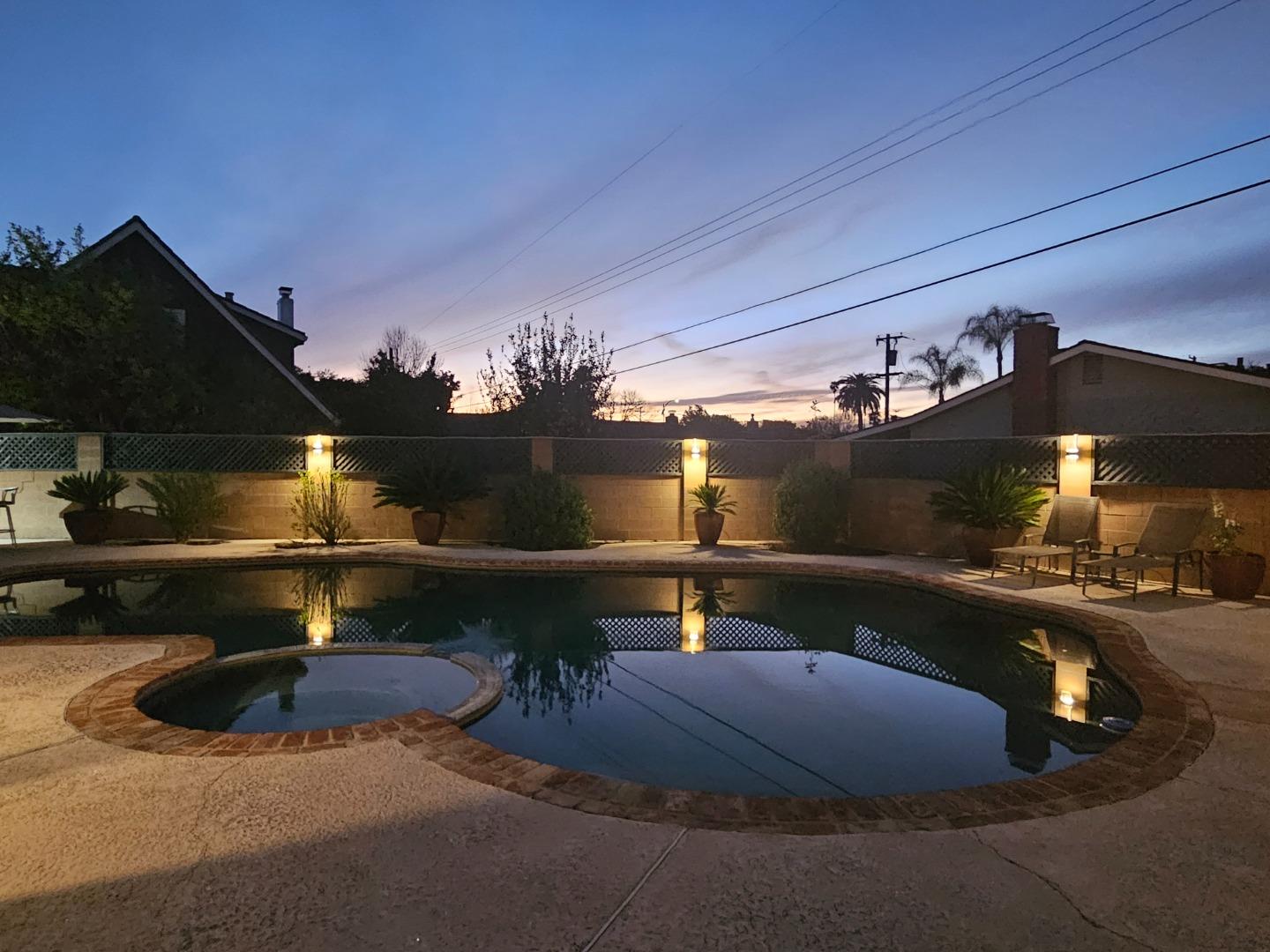 Detail Gallery Image 34 of 39 For 1695 Grizilo Dr, San Jose,  CA 95124 - 6 Beds | 3/1 Baths