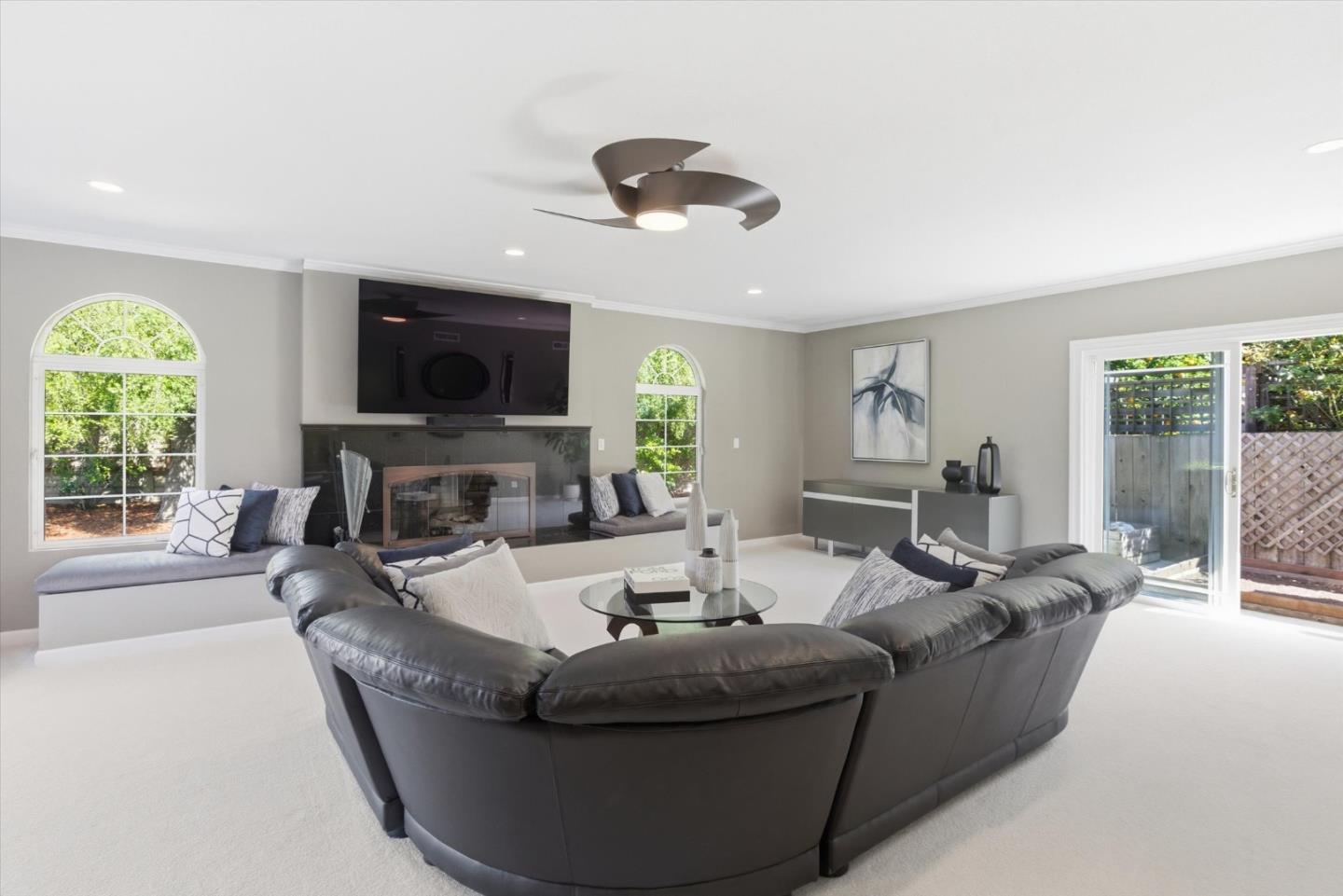 Detail Gallery Image 8 of 39 For 1695 Grizilo Dr, San Jose,  CA 95124 - 6 Beds | 3/1 Baths