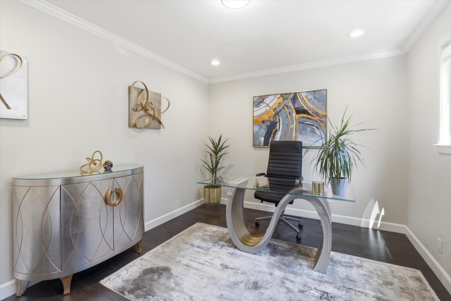 Detail Gallery Image 9 of 39 For 1695 Grizilo Dr, San Jose,  CA 95124 - 6 Beds | 3/1 Baths