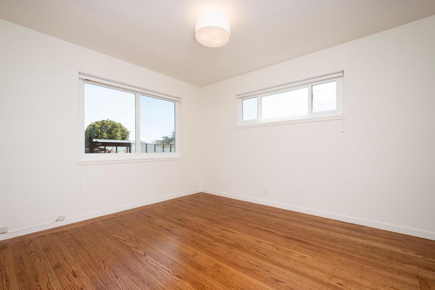Detail Gallery Image 10 of 14 For 815 Burlingame Ave #4,  Burlingame,  CA 94010 - 2 Beds | 1 Baths