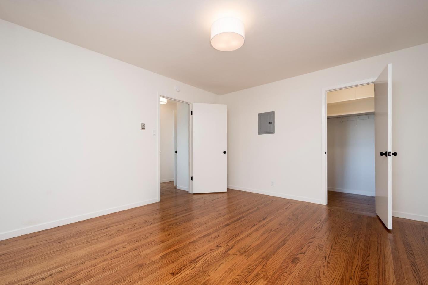 Detail Gallery Image 13 of 14 For 815 Burlingame Ave #4,  Burlingame,  CA 94010 - 2 Beds | 1 Baths