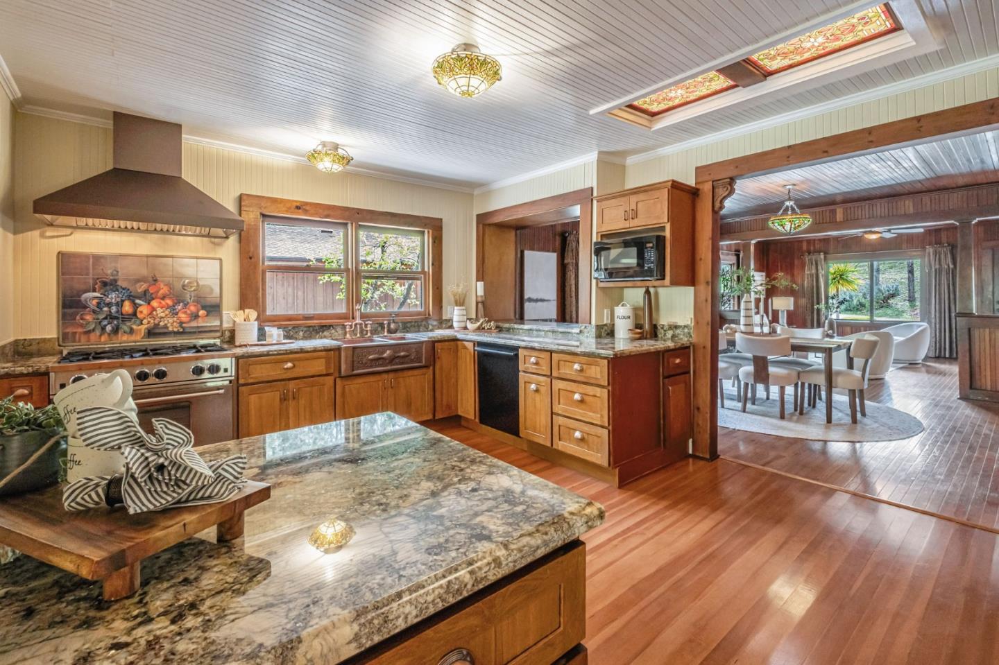 Detail Gallery Image 14 of 76 For 601 Old Hazel Dell Road, Watsonville,  CA 95076 - 5 Beds | 3/1 Baths