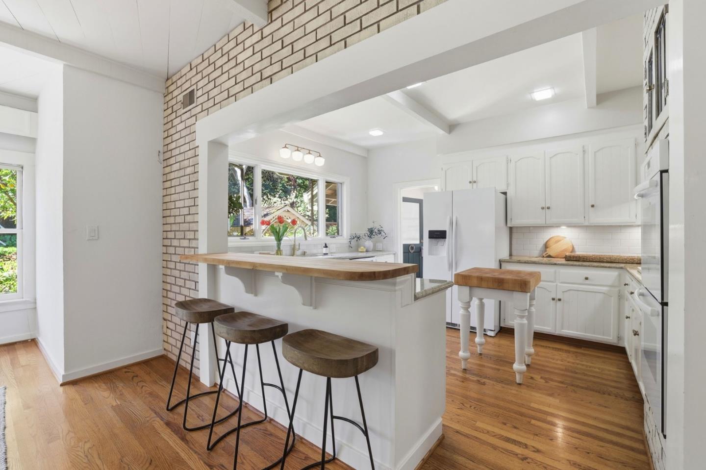 Detail Gallery Image 12 of 52 For 203 Alexander Ave, Los Gatos,  CA 95030 - 5 Beds | 4 Baths