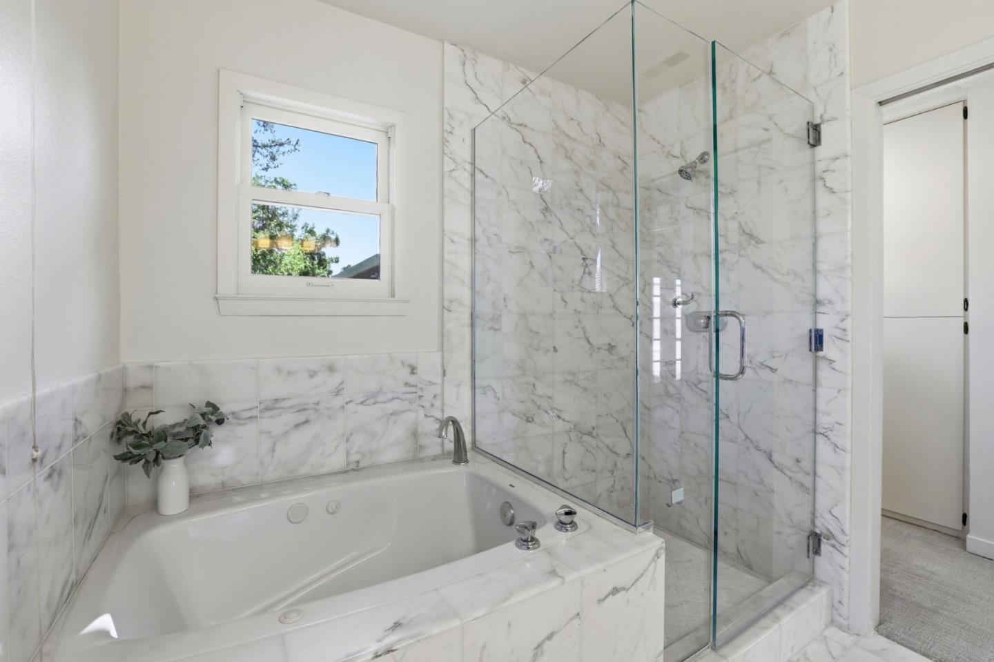 Detail Gallery Image 21 of 52 For 203 Alexander Ave, Los Gatos,  CA 95030 - 5 Beds | 4 Baths