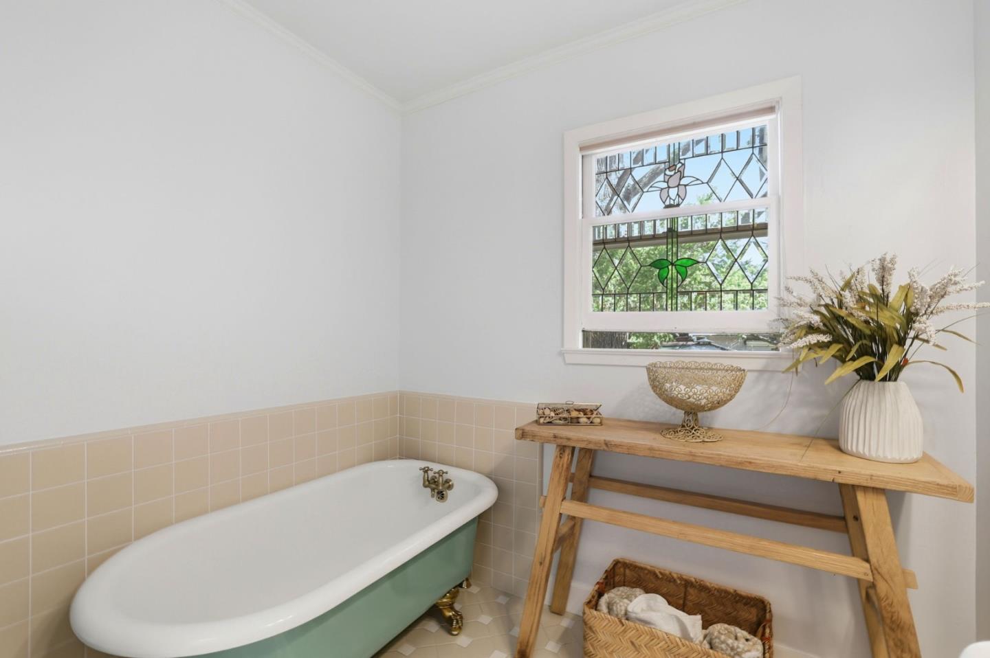 Detail Gallery Image 25 of 52 For 203 Alexander Ave, Los Gatos,  CA 95030 - 5 Beds | 4 Baths