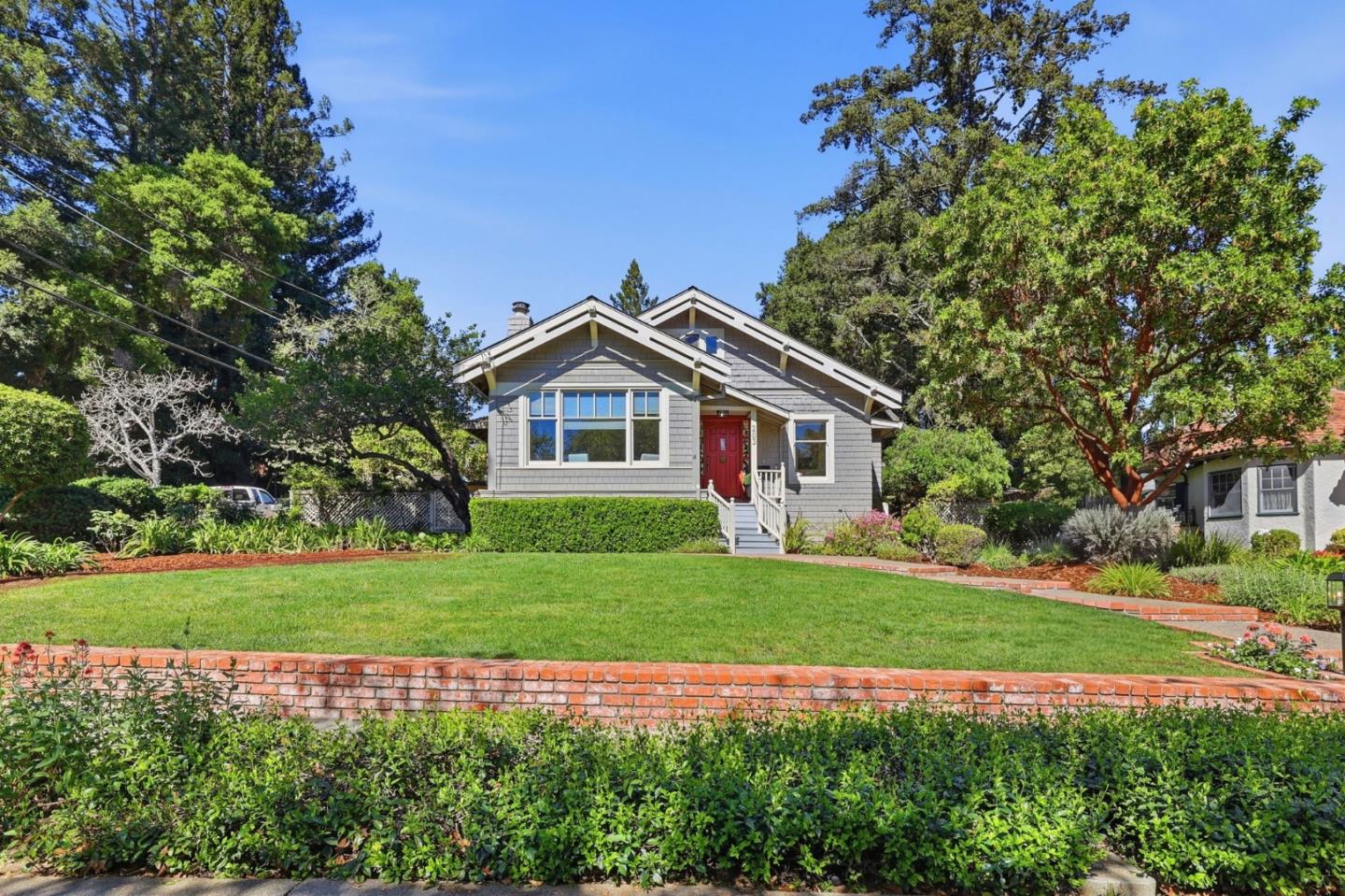 Detail Gallery Image 3 of 52 For 203 Alexander Ave, Los Gatos,  CA 95030 - 5 Beds | 4 Baths