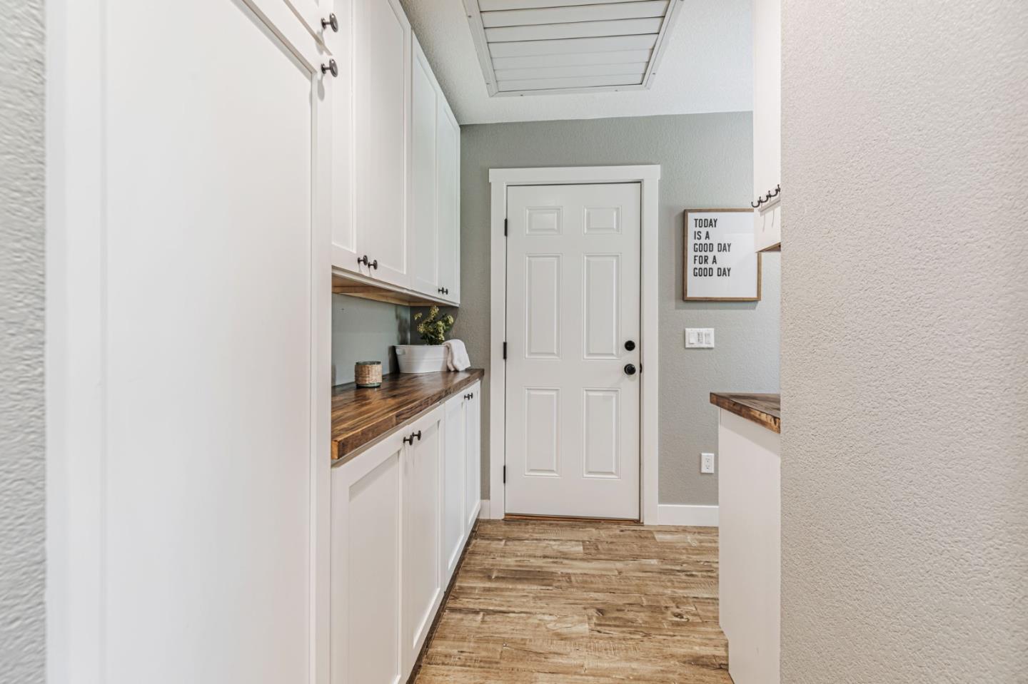 Detail Gallery Image 36 of 73 For 640 S Ridgemark Dr, Hollister,  CA 95023 - 4 Beds | 4 Baths