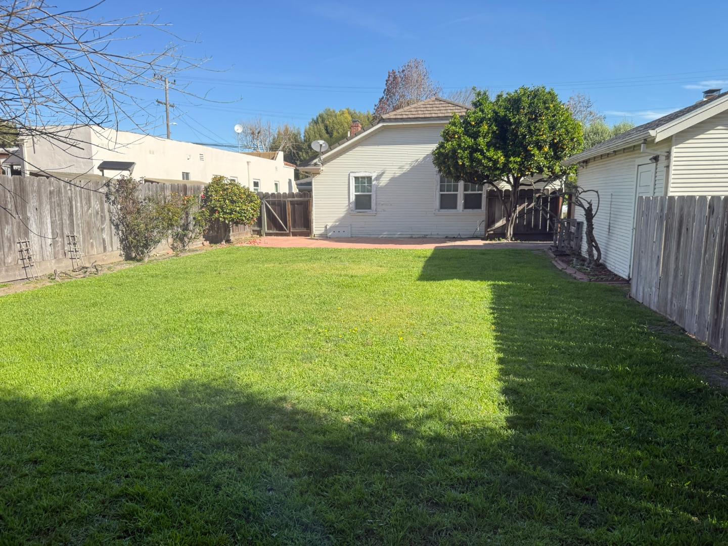 Detail Gallery Image 23 of 23 For 22 Willow St, Salinas,  CA 93901 - 2 Beds | 1 Baths