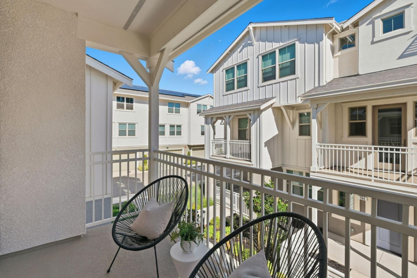 Detail Gallery Image 21 of 24 For 214 Oak Cir, Walnut Creek,  CA 94597 - 4 Beds | 3/1 Baths