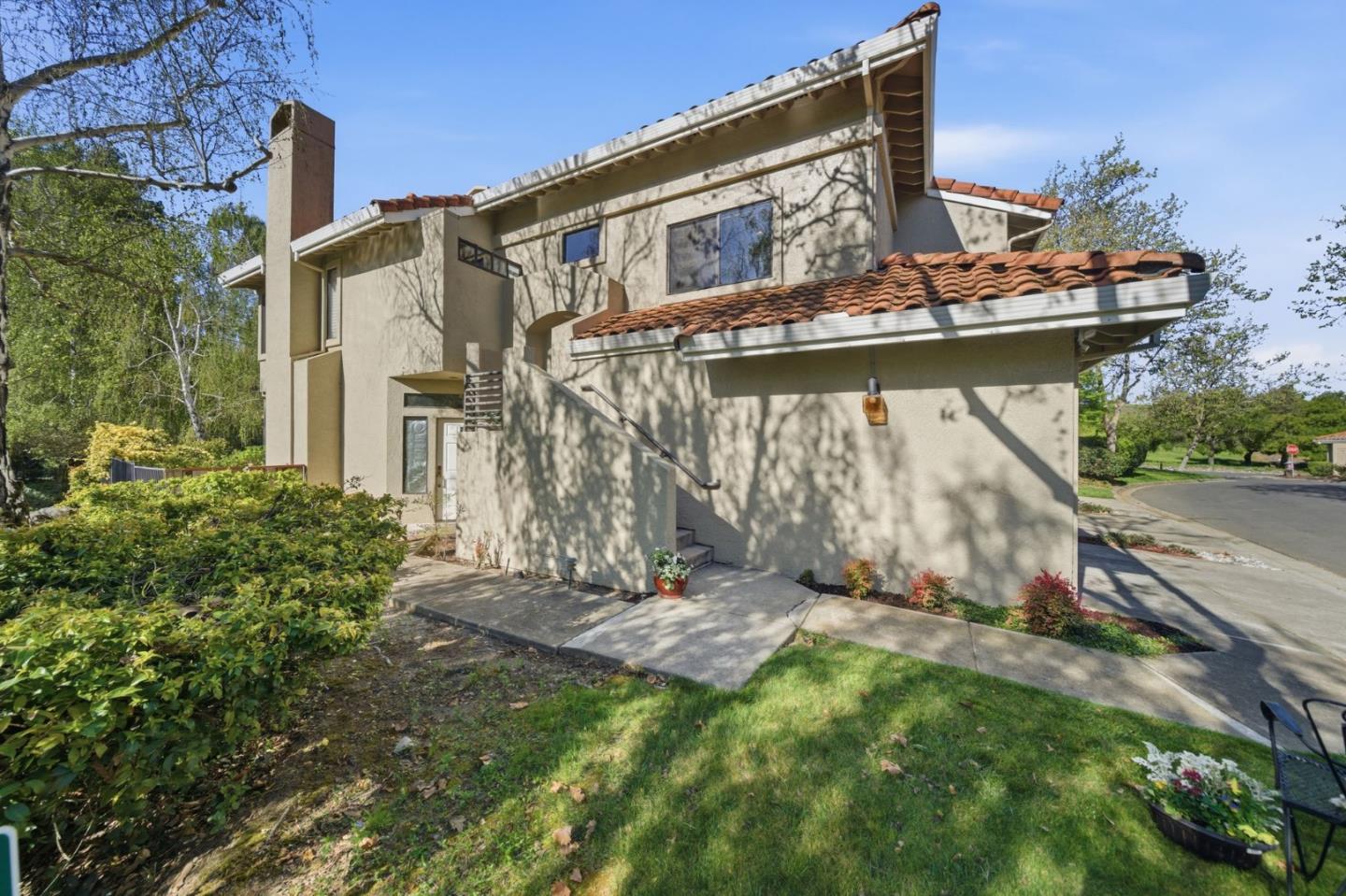 Detail Gallery Image 6 of 43 For 3030 Lakemont Dr #3,  San Ramon,  CA 94582 - 3 Beds | 2 Baths