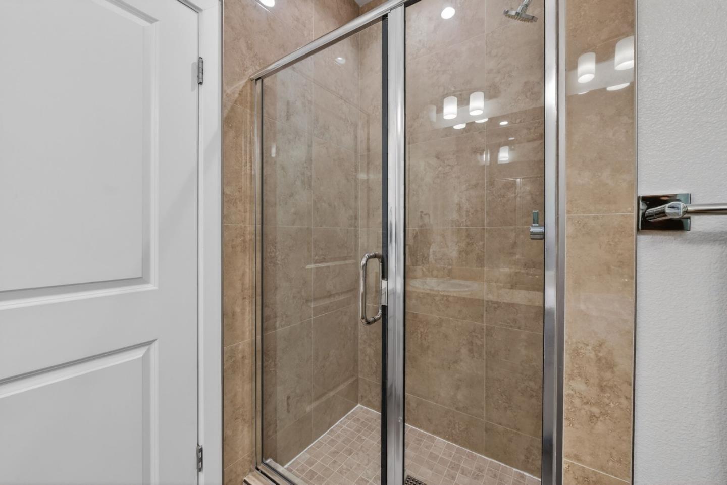 Detail Gallery Image 14 of 30 For 1083 Ed Roth Ter, Sunnyvale,  CA 94086 - 3 Beds | 3/1 Baths