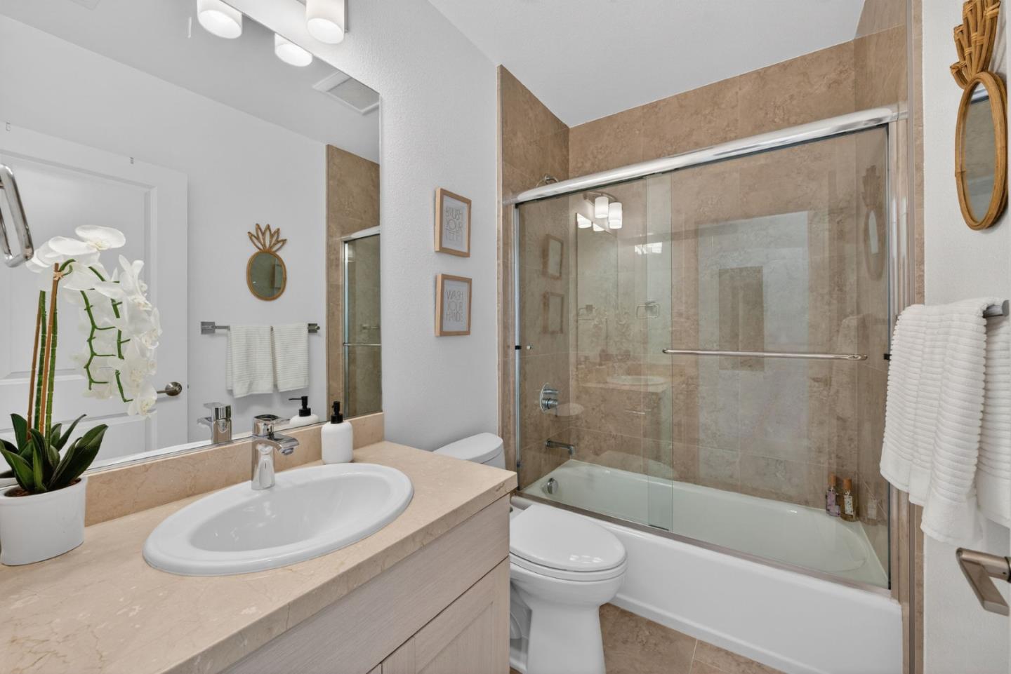 Detail Gallery Image 18 of 30 For 1083 Ed Roth Ter, Sunnyvale,  CA 94086 - 3 Beds | 3/1 Baths