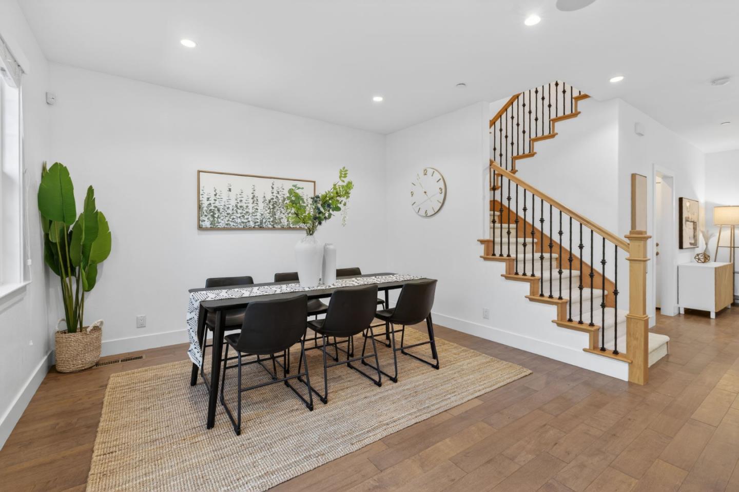 Detail Gallery Image 9 of 30 For 1083 Ed Roth Ter, Sunnyvale,  CA 94086 - 3 Beds | 3/1 Baths