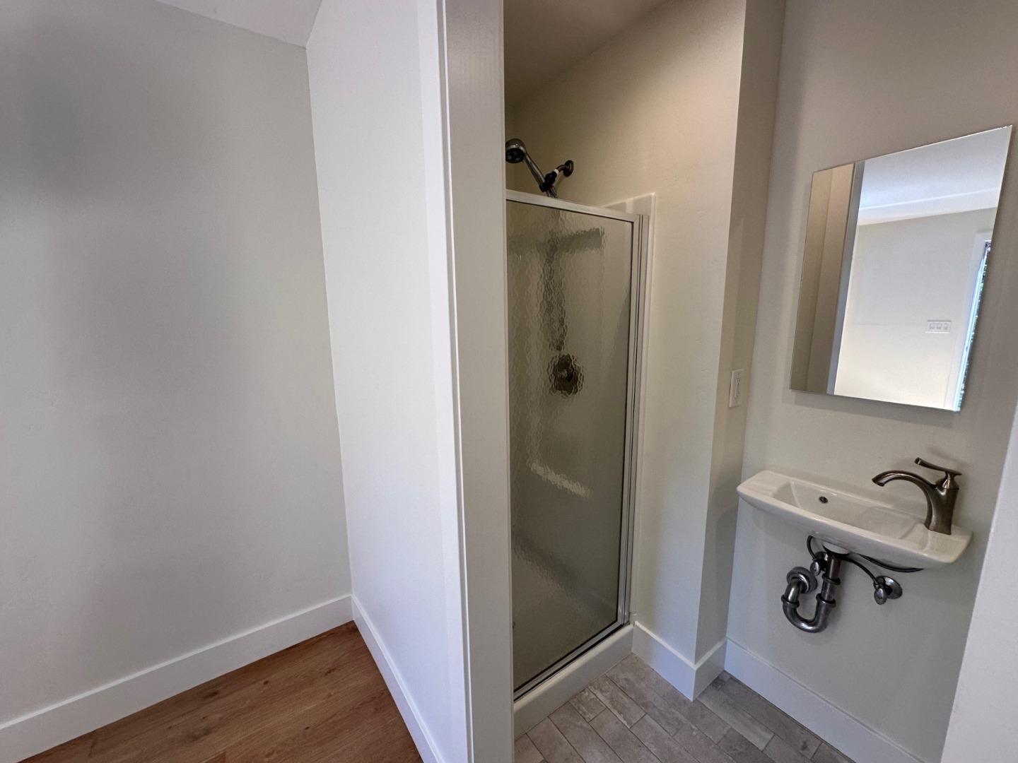 Detail Gallery Image 38 of 39 For 850 Guinda St, Palo Alto,  CA 94301 - 4 Beds | 3 Baths