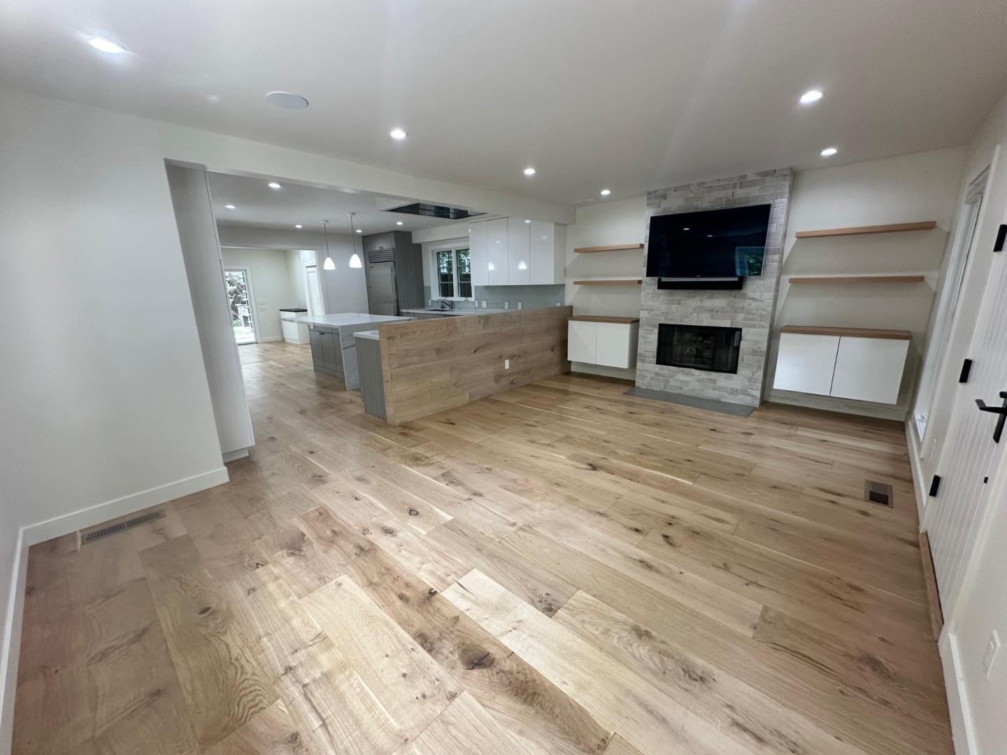 Detail Gallery Image 5 of 39 For 850 Guinda St, Palo Alto,  CA 94301 - 4 Beds | 3 Baths