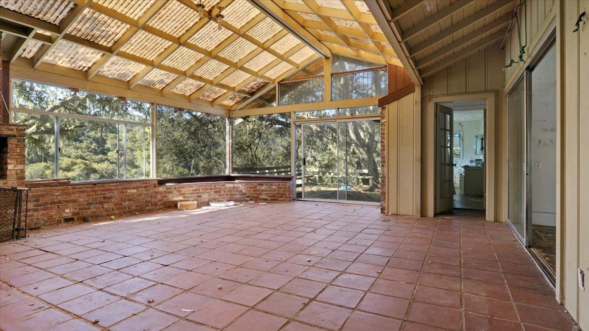 Detail Gallery Image 12 of 47 For 379 Corral De Tierra Rd, Salinas,  CA 93908 - 4 Beds | 2 Baths