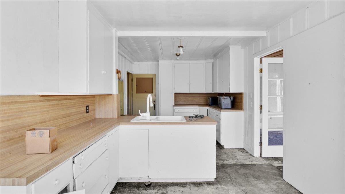 Detail Gallery Image 17 of 47 For 379 Corral De Tierra Rd, Salinas,  CA 93908 - 4 Beds | 2 Baths