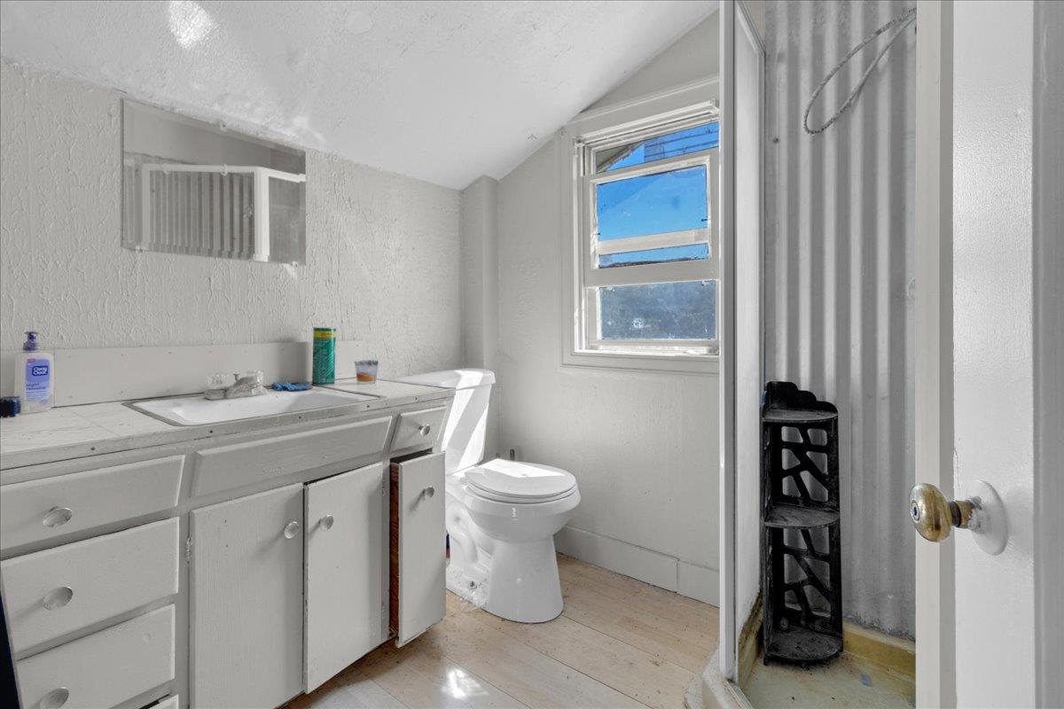 Detail Gallery Image 32 of 47 For 379 Corral De Tierra Rd, Salinas,  CA 93908 - 4 Beds | 2 Baths