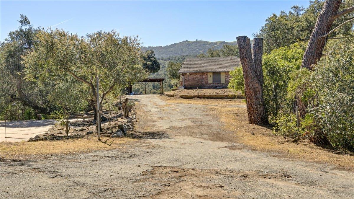 Detail Gallery Image 4 of 47 For 379 Corral De Tierra Rd, Salinas,  CA 93908 - 4 Beds | 2 Baths