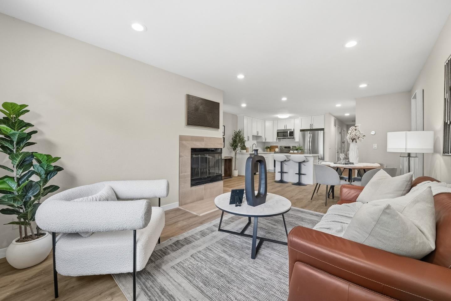 Detail Gallery Image 13 of 34 For 1983 San Luis Ave #22,  Mountain View,  CA 94043 - 2 Beds | 2/1 Baths