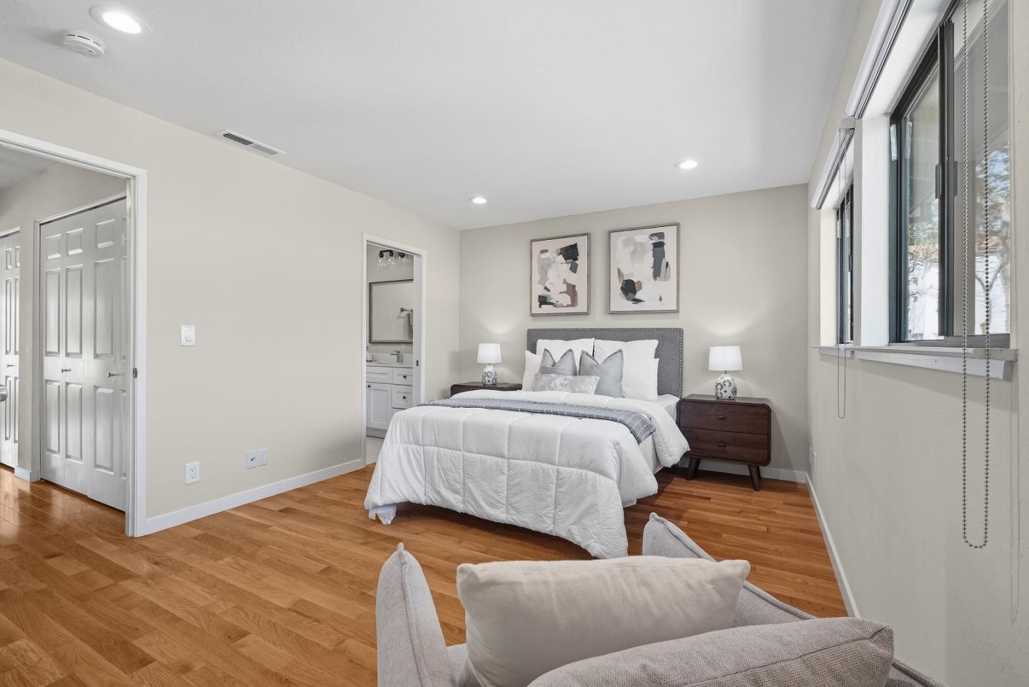 Detail Gallery Image 16 of 34 For 1983 San Luis Ave #22,  Mountain View,  CA 94043 - 2 Beds | 2/1 Baths