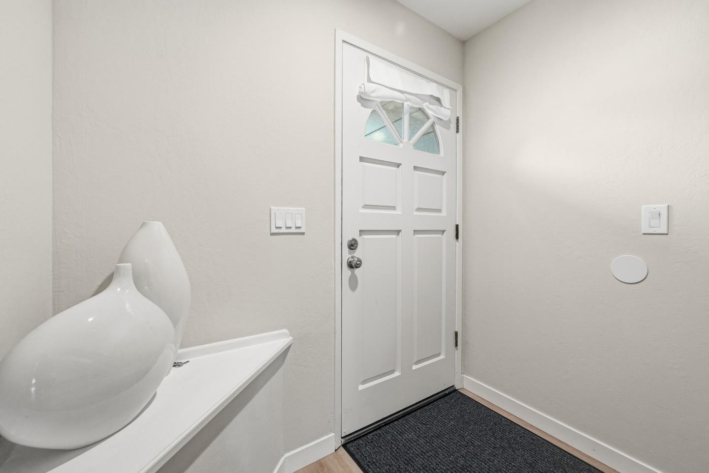 Detail Gallery Image 23 of 34 For 1983 San Luis Ave #22,  Mountain View,  CA 94043 - 2 Beds | 2/1 Baths