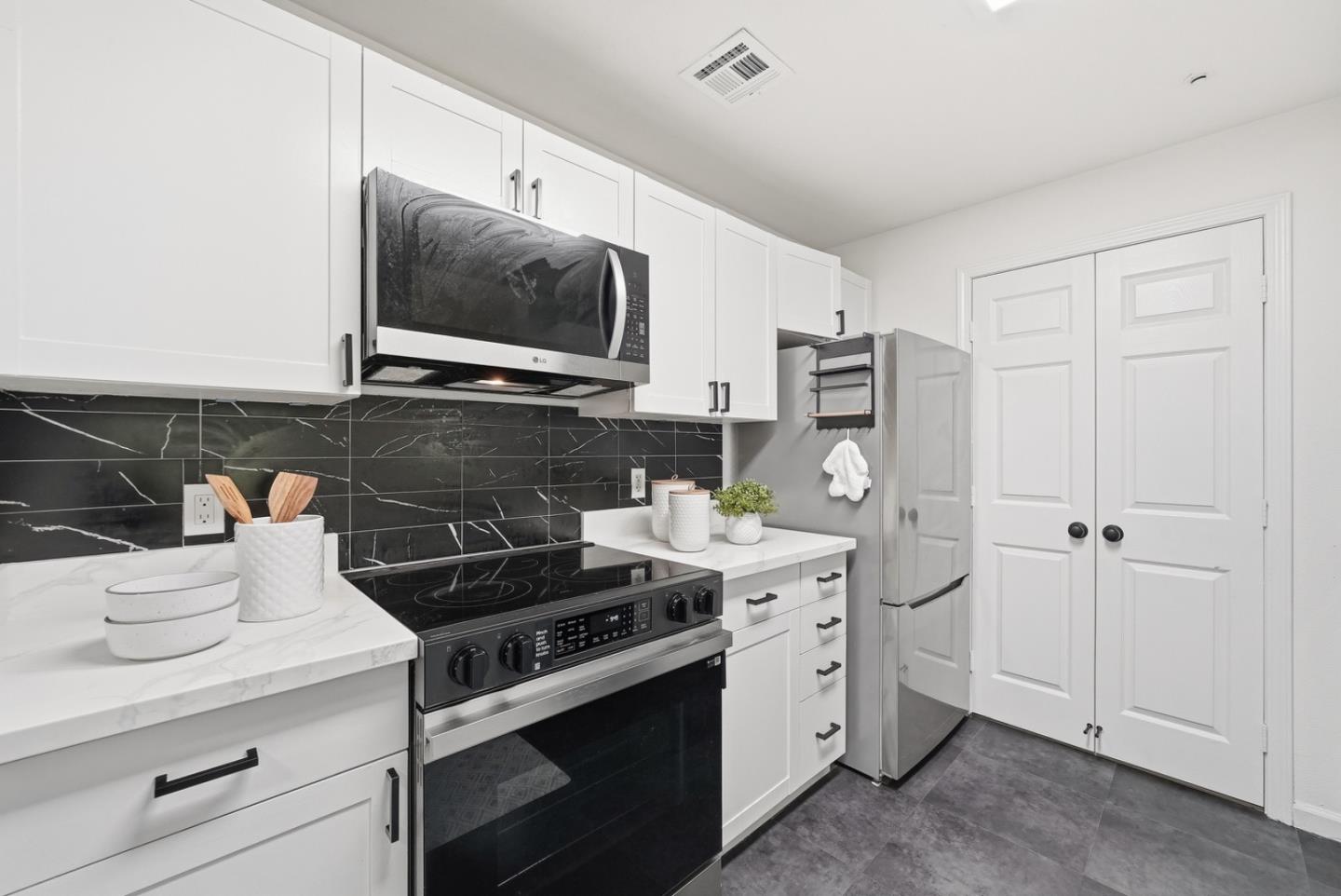 Photo #13: ML82038852 Listing: Photo #13