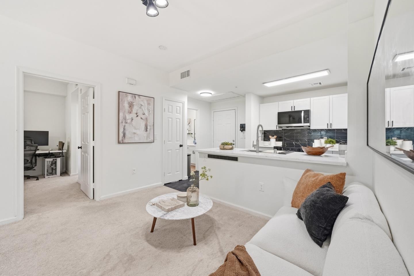 Photo #4: ML82038852 Listing: Photo #4