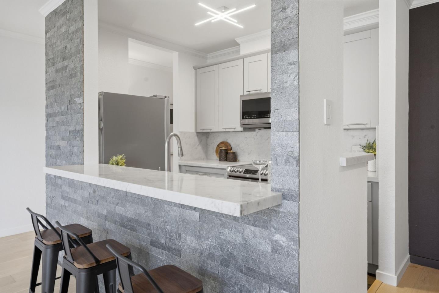 Detail Gallery Image 10 of 33 For 1440 Broadway #307,  San Francisco,  CA 94109 - 1 Beds | 1 Baths