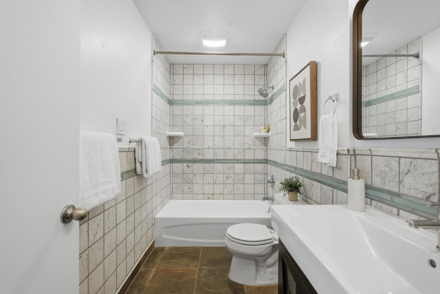 Detail Gallery Image 19 of 33 For 1440 Broadway #307,  San Francisco,  CA 94109 - 1 Beds | 1 Baths