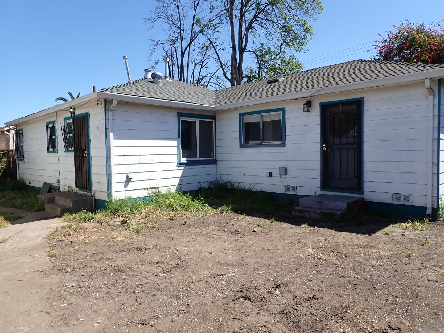 Detail Gallery Image 15 of 20 For 901 92nd Ave, Oakland,  CA 94603 - 3 Beds | 1 Baths