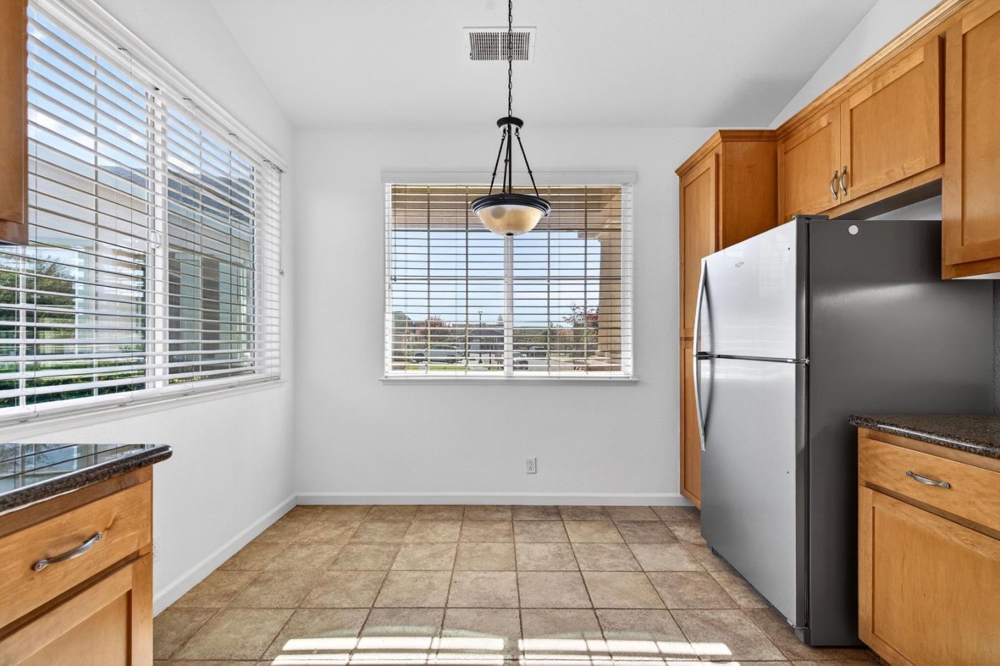 Detail Gallery Image 9 of 35 For 18 Pajaro Vista Ct, Watsonville,  CA 95076 - 3 Beds | 2 Baths