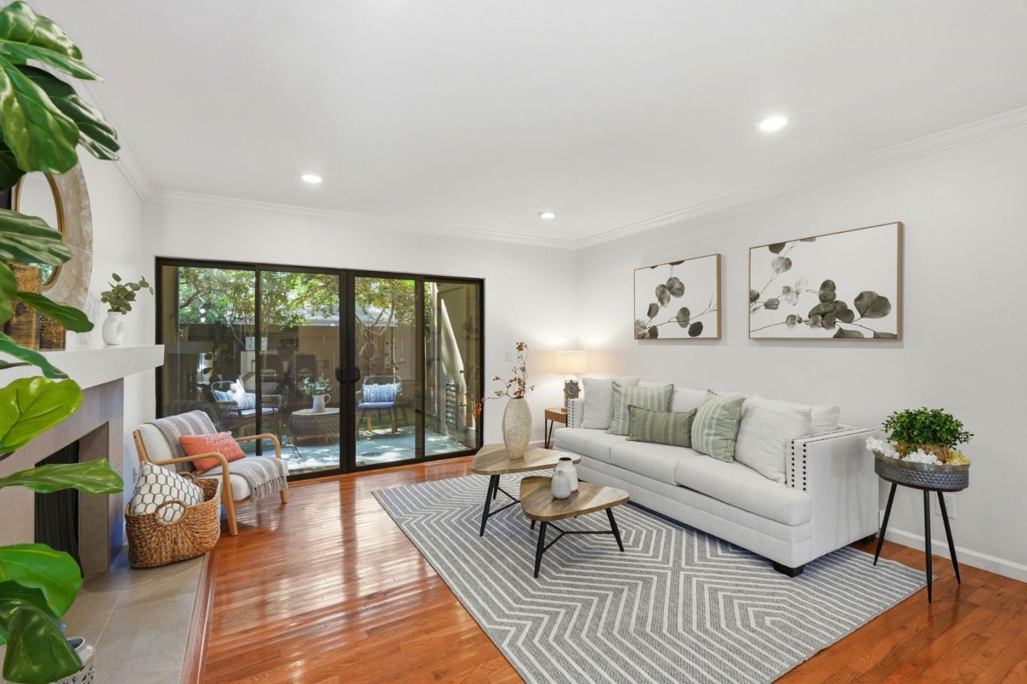 Photo #5: ML82038867 Listing: Photo #5