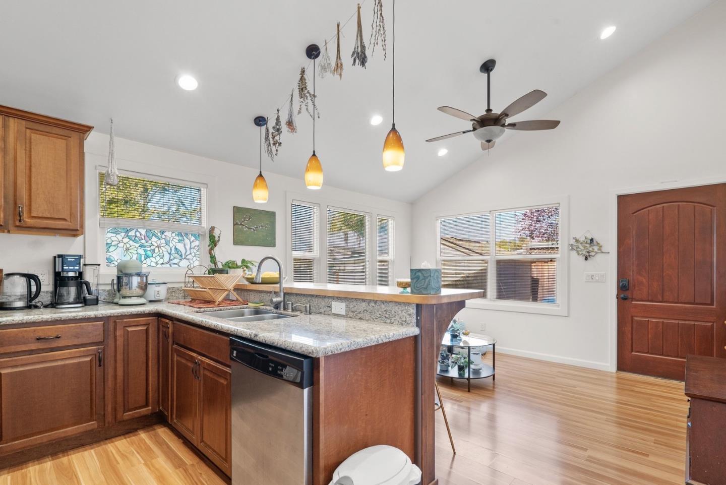 Detail Gallery Image 147 of 173 For 420 Capitola Road Ext, Santa Cruz,  CA 95062 - – Beds | – Baths