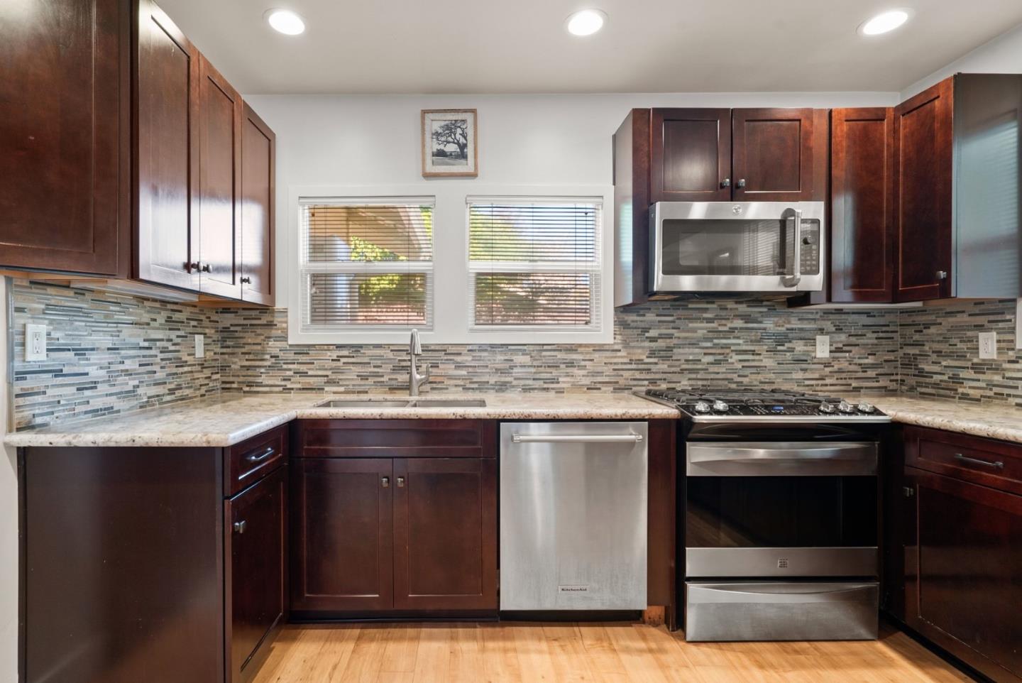 Detail Gallery Image 25 of 173 For 420 Capitola Road Ext, Santa Cruz,  CA 95062 - – Beds | – Baths