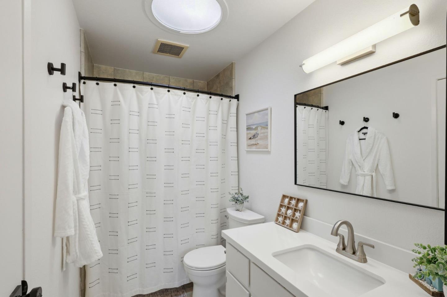 Detail Gallery Image 19 of 30 For 4225 Topsail Ct, Soquel,  CA 95073 - 3 Beds | 1/1 Baths