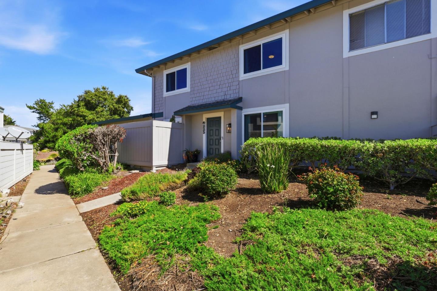 Detail Gallery Image 2 of 30 For 4225 Topsail Ct, Soquel,  CA 95073 - 3 Beds | 1/1 Baths