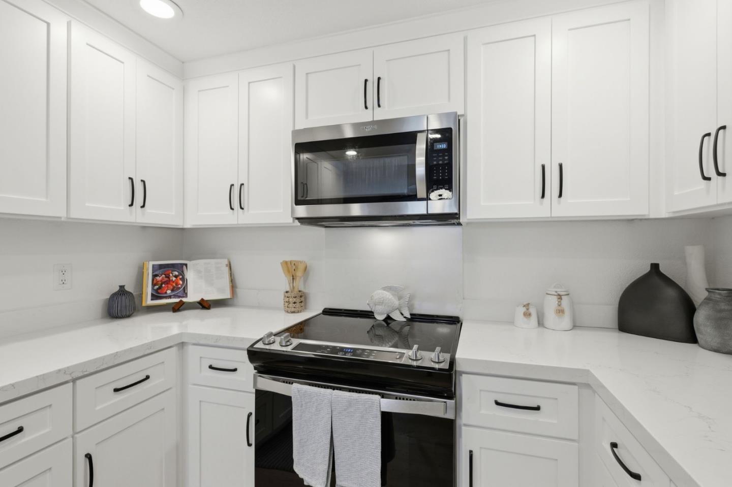 Detail Gallery Image 7 of 30 For 4225 Topsail Ct, Soquel,  CA 95073 - 3 Beds | 1/1 Baths