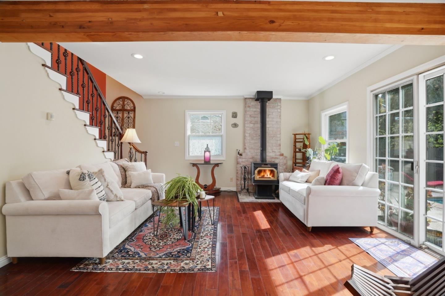 Detail Gallery Image 15 of 33 For 2001 Sharon Ave, Belmont,  CA 94002 - 4 Beds | 2/1 Baths