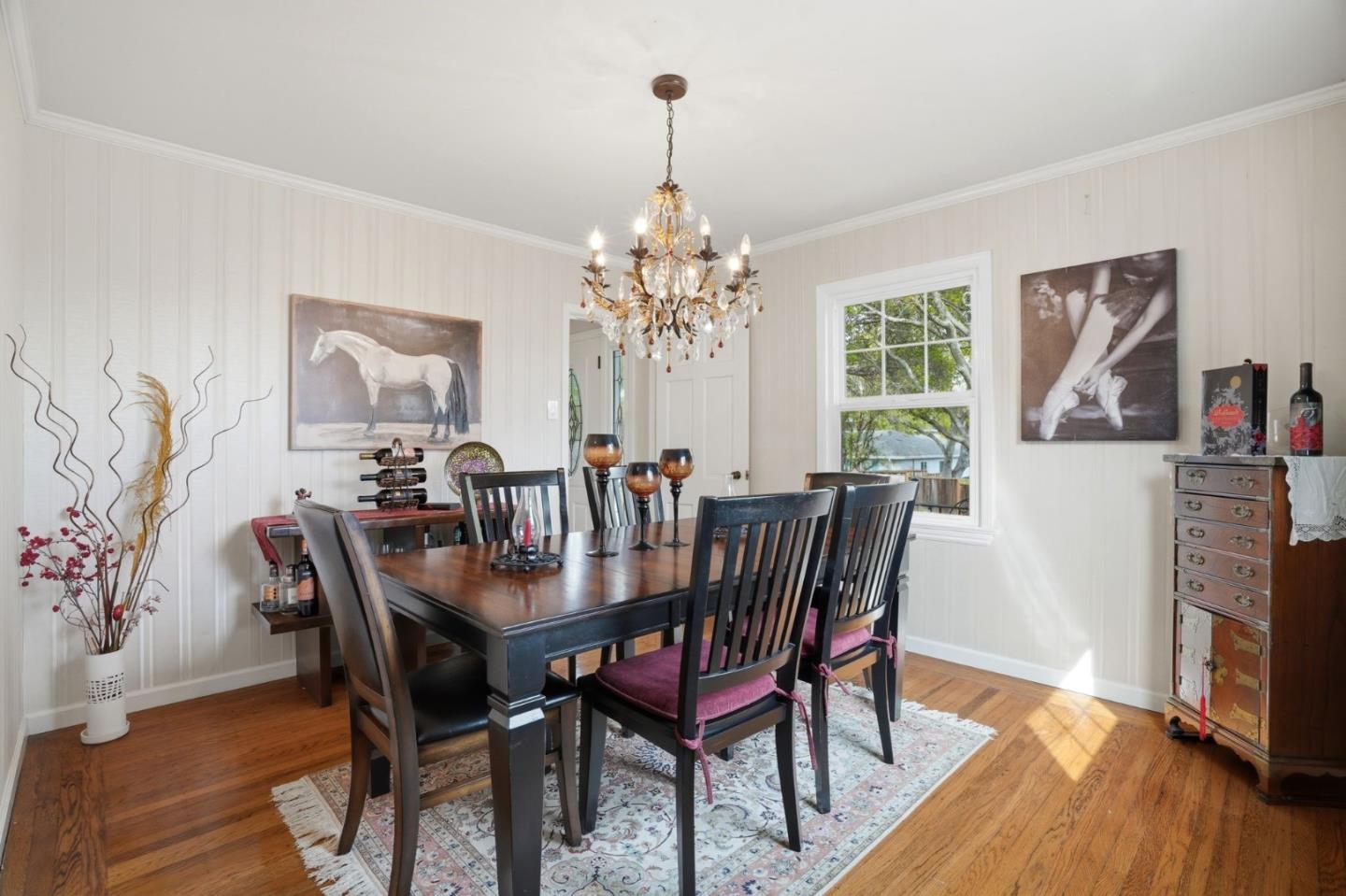 Detail Gallery Image 5 of 33 For 2001 Sharon Ave, Belmont,  CA 94002 - 4 Beds | 2/1 Baths