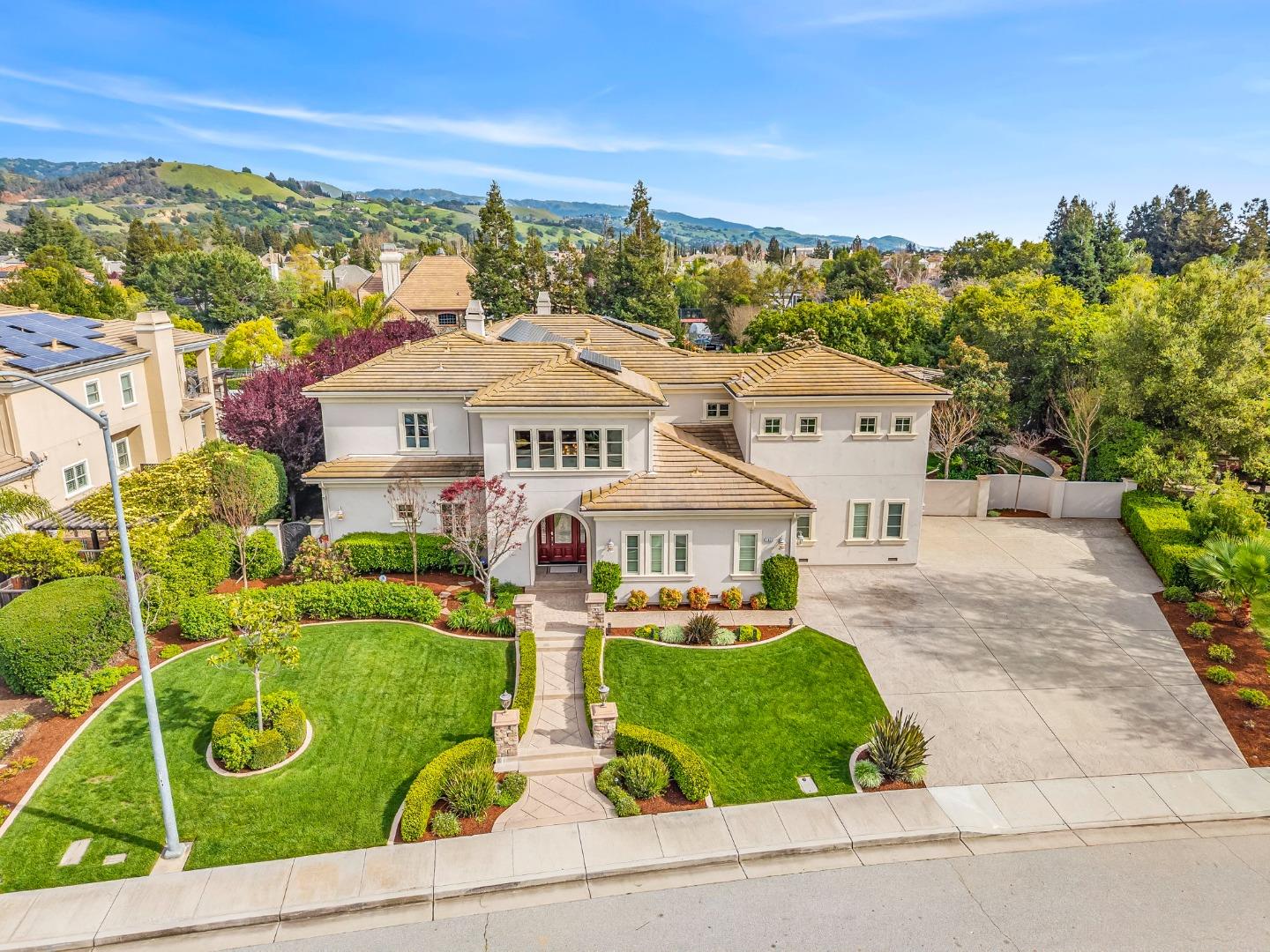 Detail Gallery Image 107 of 122 For 1850 Kickapoo Ct, Morgan Hill,  CA 95037 - 5 Beds | 5 Baths