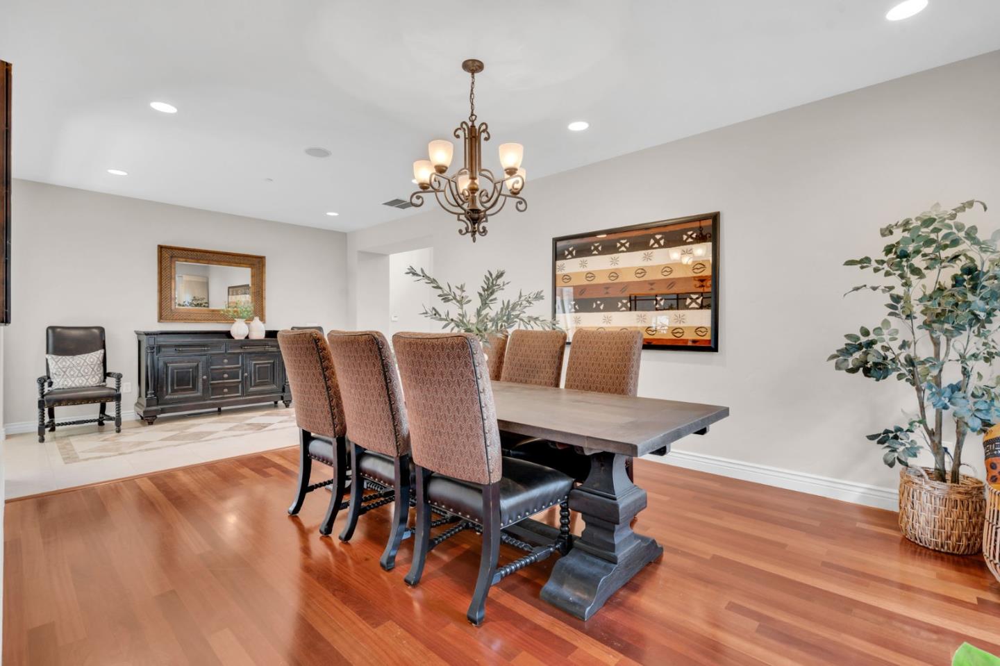 Detail Gallery Image 18 of 122 For 1850 Kickapoo Ct, Morgan Hill,  CA 95037 - 5 Beds | 5 Baths